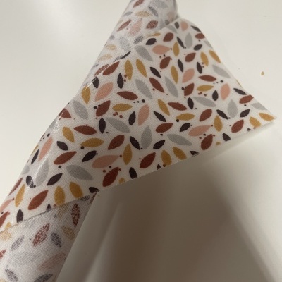 Retalho 23x39cm - Foliage - Tiny leaves (plastificado)