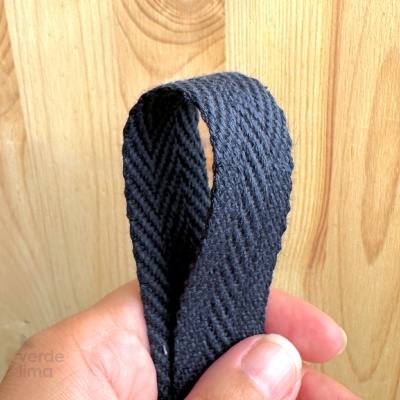 Precinta espinhada 25mm