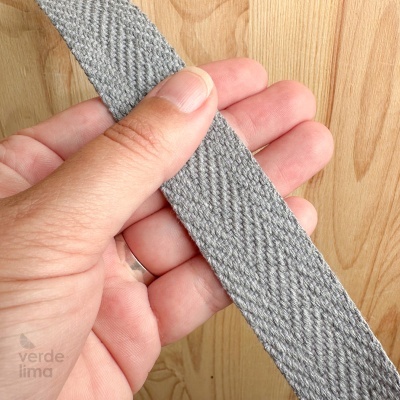 Precinta espinhada 25mm