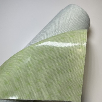 Retalho 30x140cm - Tecido Plastificado - Cruzes verde lima