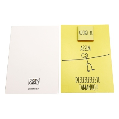 Pedaços de Cacau Postal com uma Napolitana "Adoro-te Assim Deste Tamanho" de Chocolate Negro