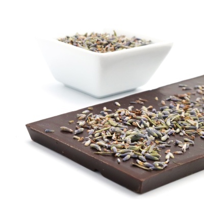 Pedaços de Cacau Chocolate Negro e Alfazema Fabrico Artesanal