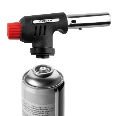 Maçarico Lacor preto e metálico com cilindro de gás