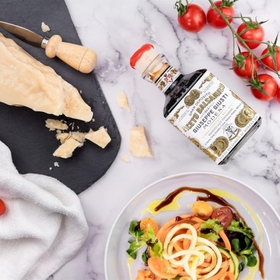 Giuseppe Giusti Caixa Presente Vinagre Balsâmico Modena "Il Denso" IGP e Condimento Vinagre Branco