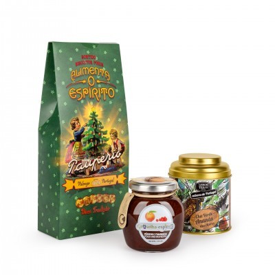 Conjunto de produtos alimentares portugueses com embalagem verde, frasco de vidro com compota e lata metálica de chá verde