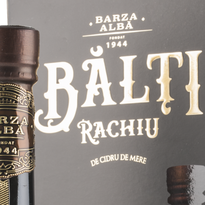 Balti 15 anos, aguardente de maça.