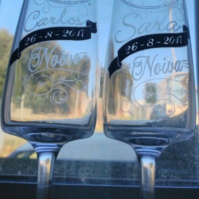 Gravação em vidro - Fale conosco sobre a sua ideia.