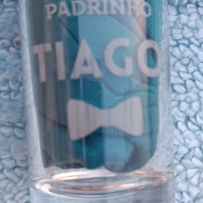 Gravação em vidro - Fale conosco sobre a sua ideia.