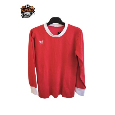 https://www.vsvintagesports.com/product/vintage-football-shirt-erima-red-white-s-jersey