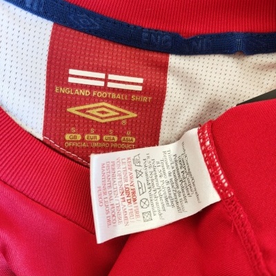 England Away Shirt 2006-2008 (S) England Away Shirt 2006-2008 (S)