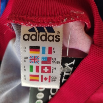 FC Bayern Munich Training Shirt 1995-1996 (S) "Average" FC Bayern Munich Training Shirt 1995-1996 (S) "Average"