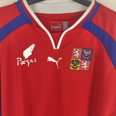 https://www.vsvintagesports.com/product/czech-republic-home-shirt-2000-2001-xl