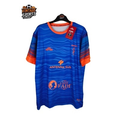https://www.vsvintagesports.com/product/taranto-fc-third-shirt-2023-2024-xl