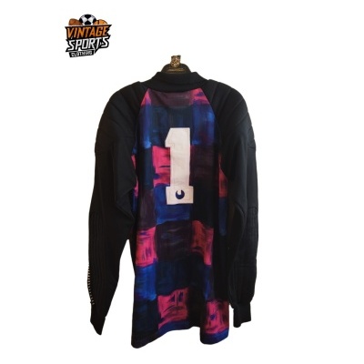 https://www.vsvintagesports.com/product/vintage-goalkeeper-shirt-uhlsport-1992-1995-xl-jersey