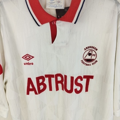 https://www.vsvintagesports.com/product/aberdeen-fc-away-shirt-1990-1992-xl