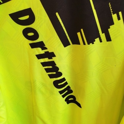 BVB Borussia Dortmund Home Shirt 1993-1994 L/S (L) "Very Good" BVB Borussia Dortmund Home Shirt 1993-1994 L/S (L) "Very Good"