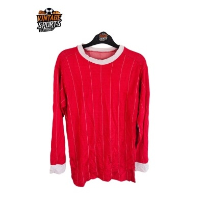 https://www.vsvintagesports.com/product/vintage-vegasport-football-shirt-red-1970s-m-12