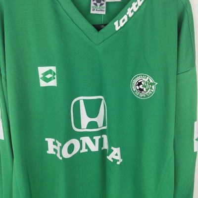 https://www.vsvintagesports.com/product/maccabi-haifa-fc-home-shirt-ls-2002-2003-l-xl