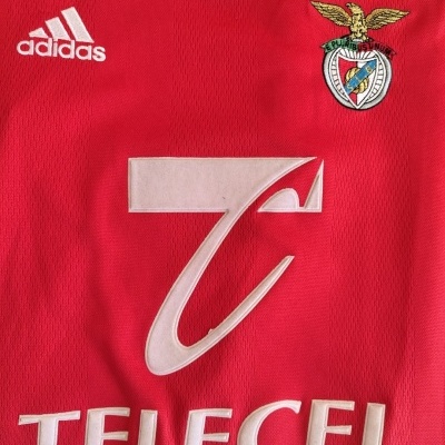 https://www.vsvintagesports.com/product/sl-benfica-home-shirt-1999-2000-m