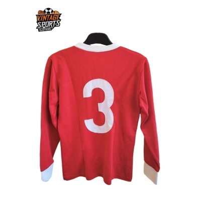 https://www.vsvintagesports.com/product/vintage-football-shirt-erima-red-white-s-jersey