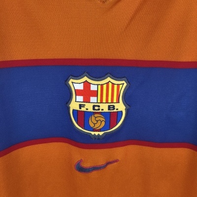 https://www.vsvintagesports.com/product/fc-barcelona-away-shirt-1998-2000-s