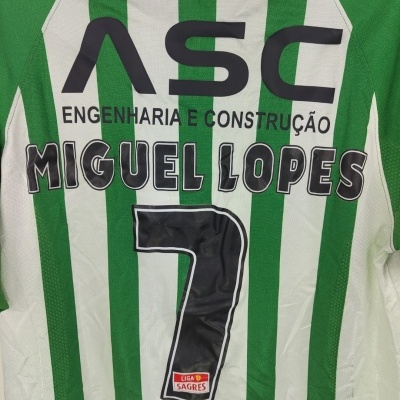 Matchworn Signed Rio Ave FC Home Shirt 2008-2009 (XL)#7 Miguel Lopes Matchworn Signed Rio Ave FC Home Shirt 2008-2009 (XL)#7 Miguel Lopes