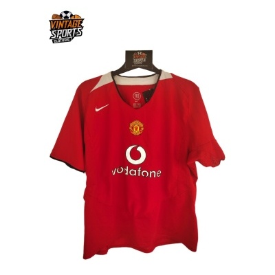 https://www.vsvintagesports.com/product/manchester-united-home-shirt-2004-2006-womens-7-ronaldo