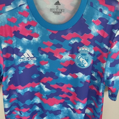 https://www.vsvintagesports.com/product/real-madrid-pre-match-shirt-2021-2022-s