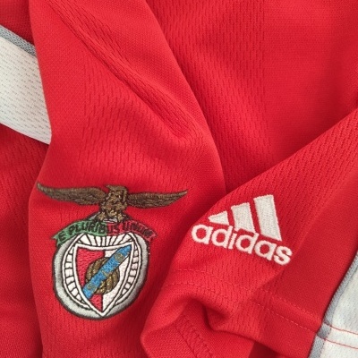 https://www.vsvintagesports.com/product/sl-benfica-shorts-1999-2000-m
