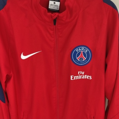 https://www.vsvintagesports.com/product/paris-sg-psg-track-top-jacket-2014-2015-s