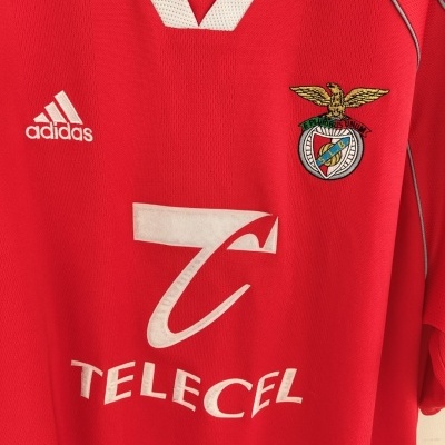 https://www.vsvintagesports.com/product/sl-benfica-home-shirt-1999-2000-xl