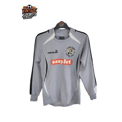 https://www.vsvintagesports.com/product/luton-town-fc-goalkeeper-shirt-2010s-xs-2