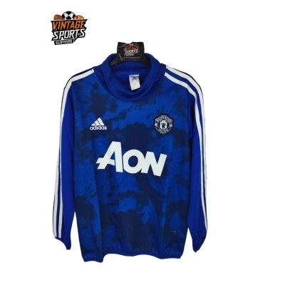 https://www.vsvintagesports.com/product/manchester-united-training-sweatshirt-2000s-s