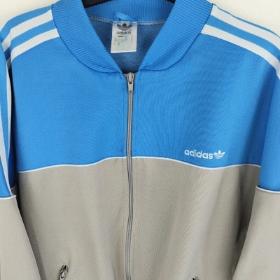 https://www.vsvintagesports.com/product/vintage-track-top-jacket-adidas-grey-blue-1990s-m