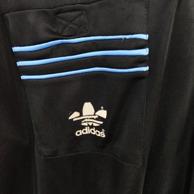 https://www.vsvintagesports.com/product/vintage-adidas-referees-shirt-l