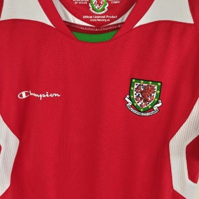 https://www.vsvintagesports.com/product/wales-home-shirt-2008-2010-s