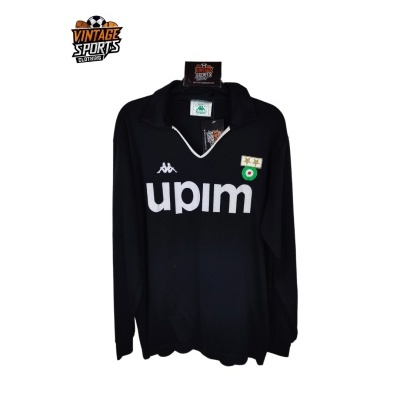 https://www.vsvintagesports.com/product/juventus-away-shirt-ls-1990-1991-l