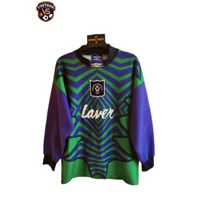 https://www.vsvintagesports.com/product/sheffield-united-season-1993-1994-vintage-original-version-goalkeeper-shirt-size-youths-s-mens-brand-umbro-ref-8558-measurements-pit-to-pit-53cm-20-8-lenght-69cm-27-2-lenght-49cm-19-4-condition-very-good-condition-can-have-something-but-with-very-minor-im