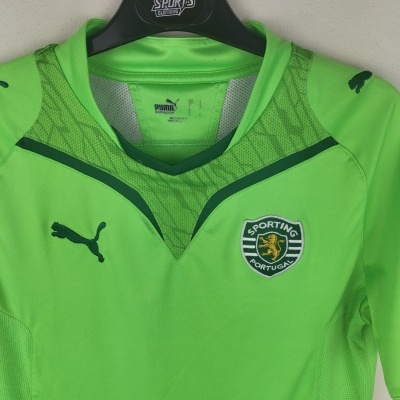 https://www.vsvintagesports.com/product/sporting-cp-training-shirt-2009-2010-s