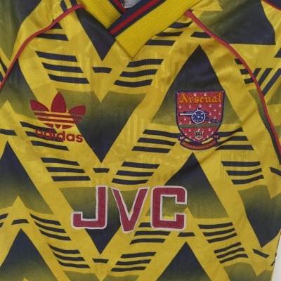 https://www.vsvintagesports.com/product/arsenal-fc-away-shirt-1991-1993-youths