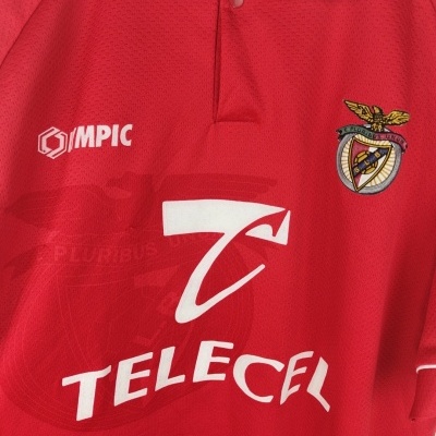 https://www.vsvintagesports.com/product/sl-benfica-home-shirt-1996-1997-xl