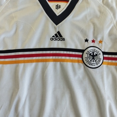 https://www.vsvintagesports.com/product/germany-home-shirt-1998-1999-xl