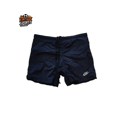 https://www.vsvintagesports.com/product/vintage-shorts-nike-black-nylon-1990s-m
