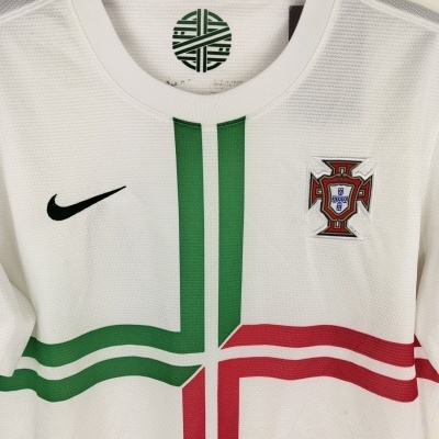 https://www.vsvintagesports.com/product/portugal-away-shirt-2012-2014-s