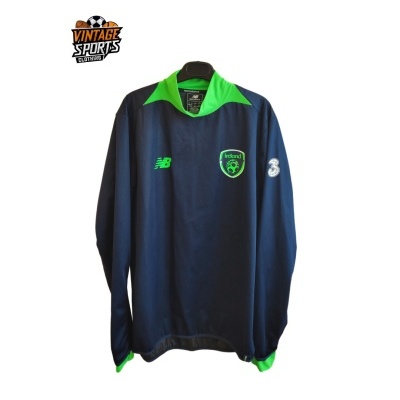 https://www.vsvintagesports.com/product/republic-of-ireland-drill-top-shirt-windbreaker-2017-2018-xl