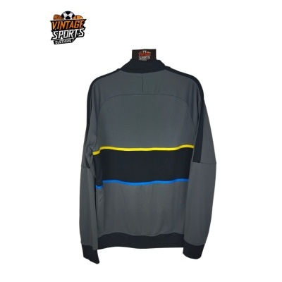 https://www.vsvintagesports.com/product/inter-milan-track-top-jacket-2020-2021-m