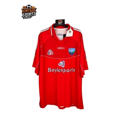 https://www.vsvintagesports.com/product/louth-gaa-gaelic-shirt-2000s-xl