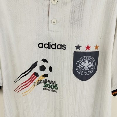 https://www.vsvintagesports.com/product/germany-home-shirt-1996-m
