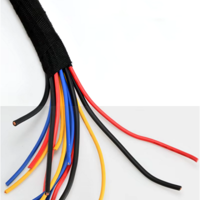 Cabo elétrico colorido com revestimento preto