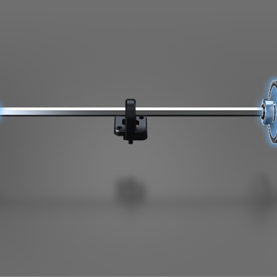 Eixo metálico com engrenagens prateadas e pretas sobre fundo cinzento